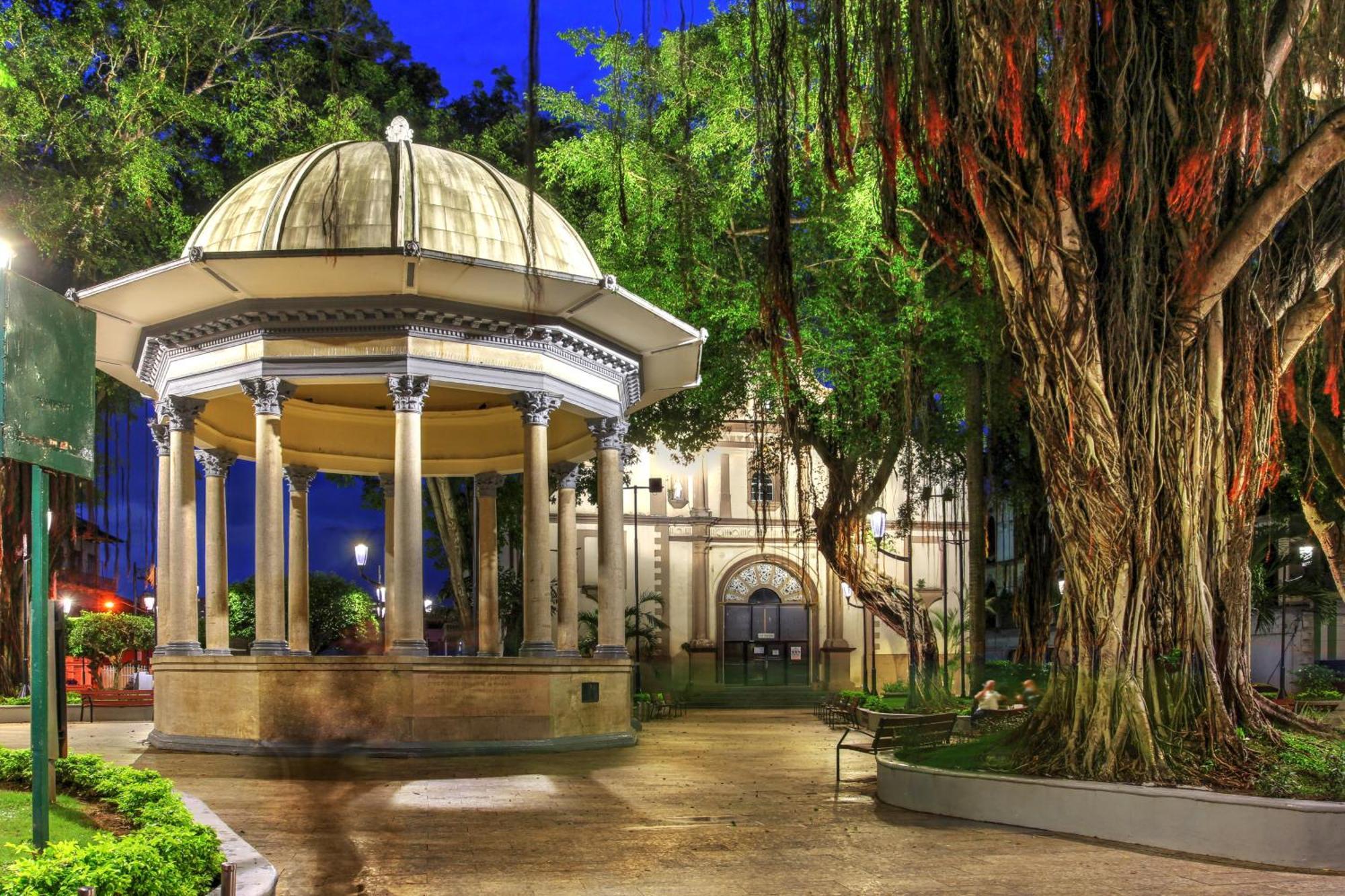 Hotel Caracas Panama City
